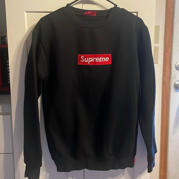 Supreme Tops - SUPREME Logo Crewneck Sweatshirt